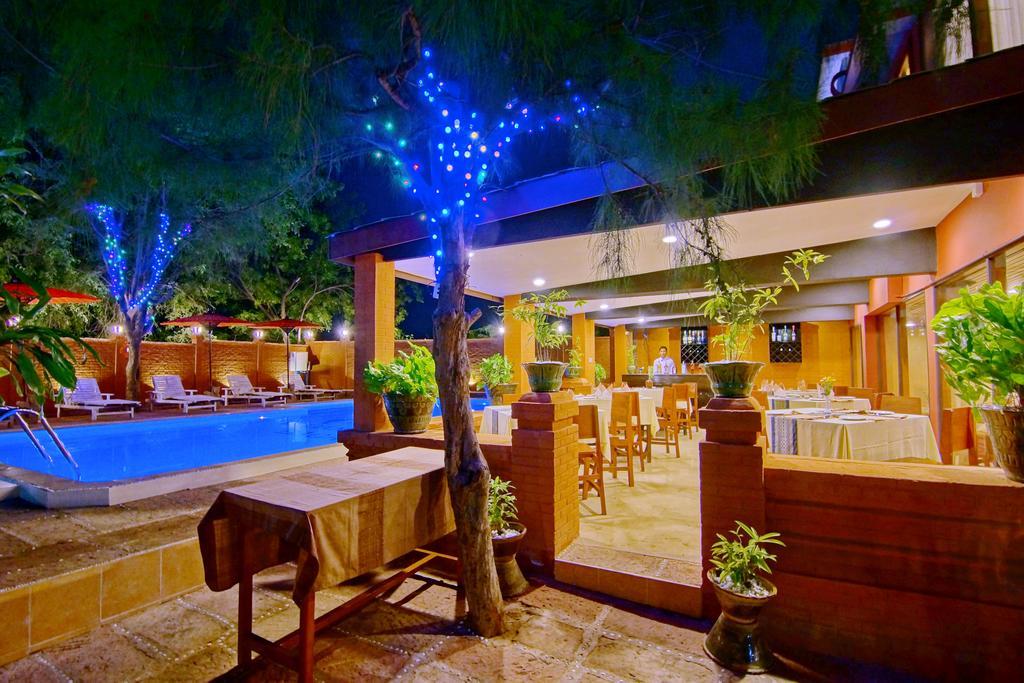 Hotel Yadanarbon Bagan New Bagan Exterior photo